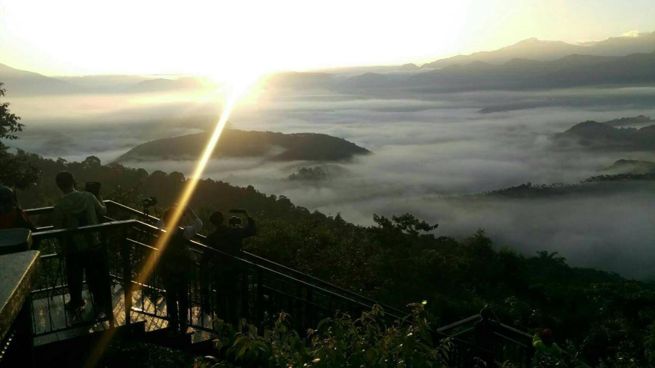Sun Moon Lake Friday Inn Guest House Yuchi Ngoại thất bức ảnh